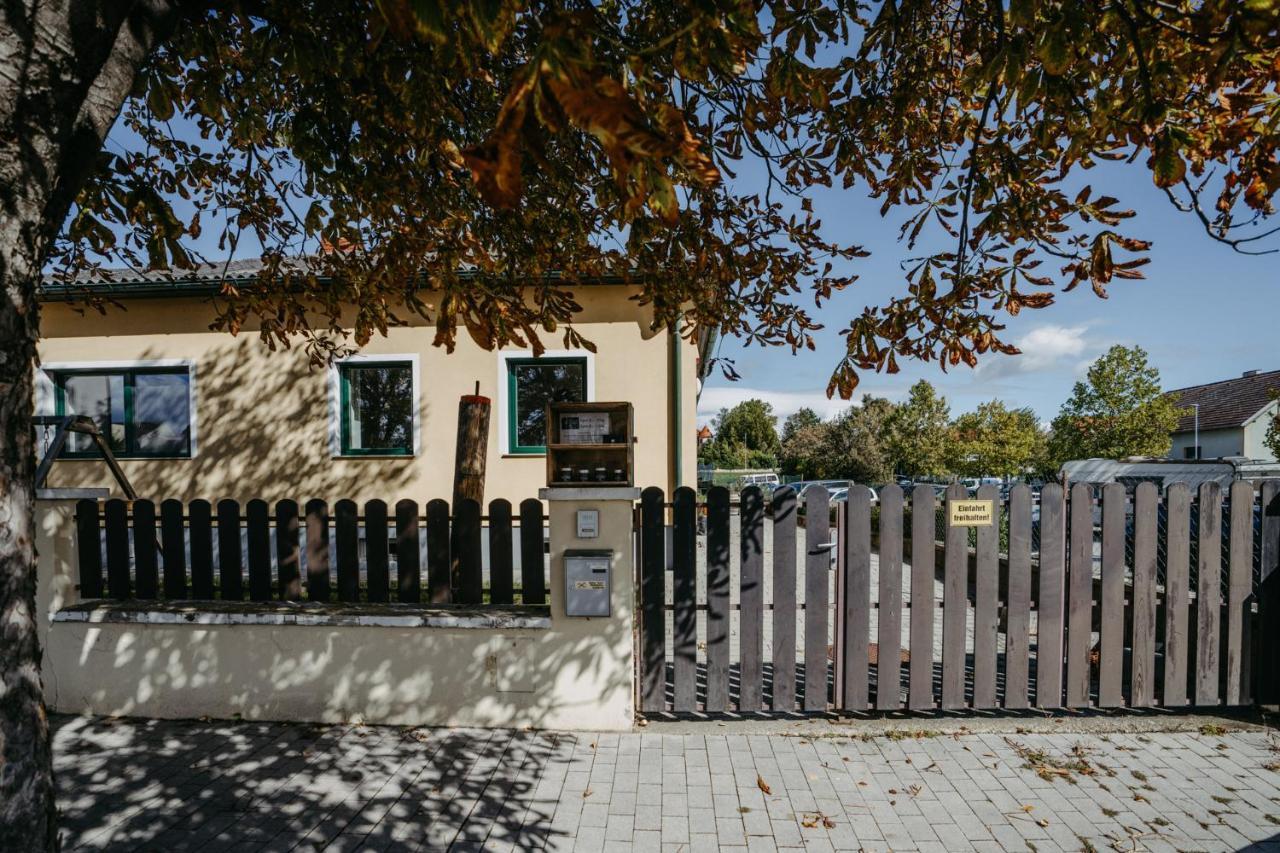 Mareli Neusiedler Stadthaus Neusiedl am See Exterior photo